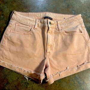 American Eagle pale pale pink super stretch high rise shortie women’s 8